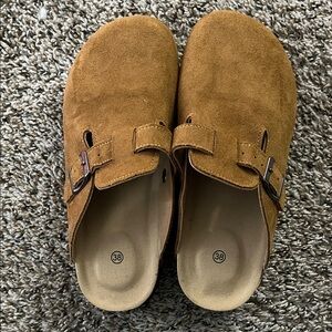 Women’s Slip-On Clogs